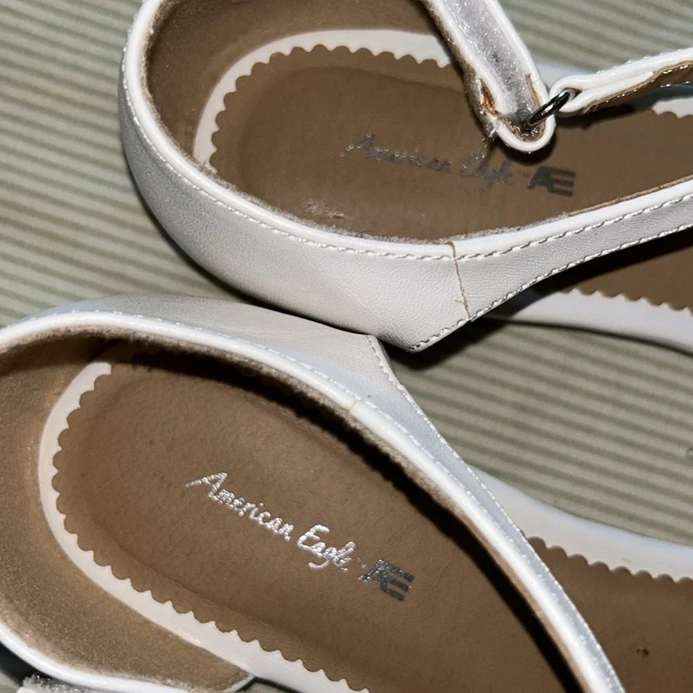 Wore once American Eagle White Mary Janes Size 3 Girls Sandals, Casual Or Dress - Picture 2 of 5